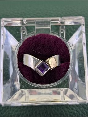 ✨ Modernist 18K Gold & Princess-Cut Amethyst 925 Modernist Bypass Ring ✨